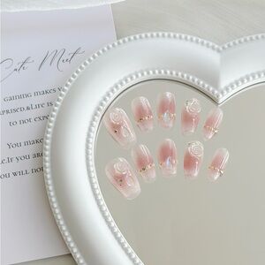 Press-on nails pink rose blush